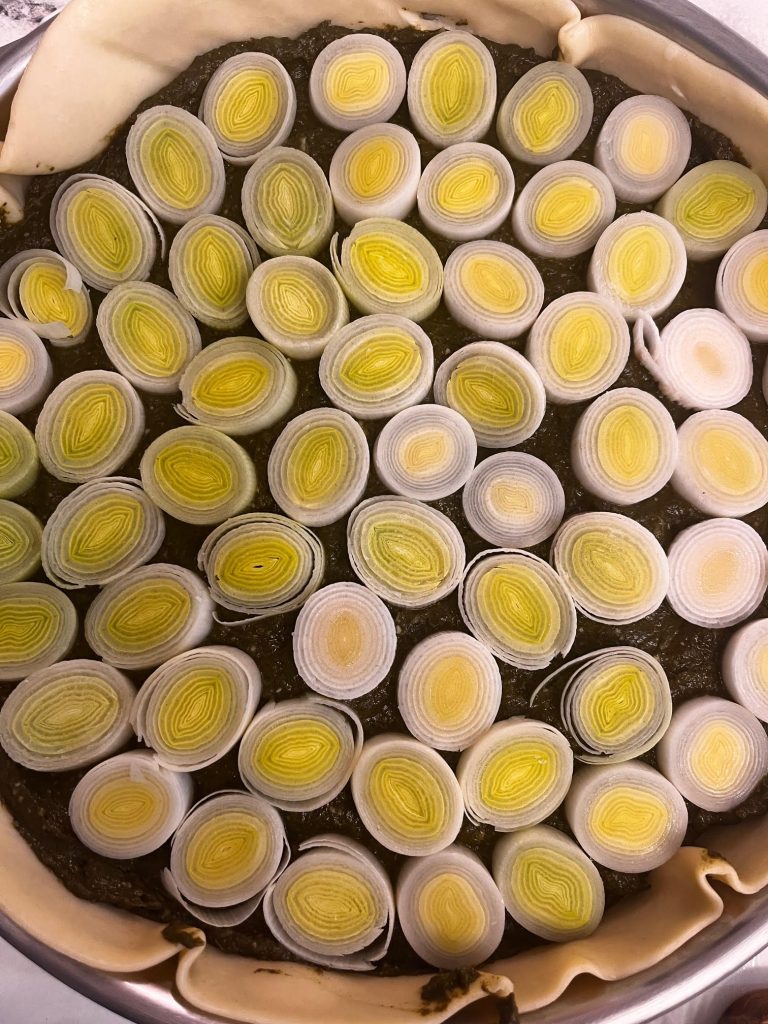 dressage de la tarte aux poireaux et épinards facile