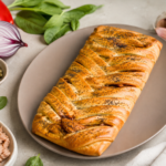 Tresse feuilletée au thon et légumes